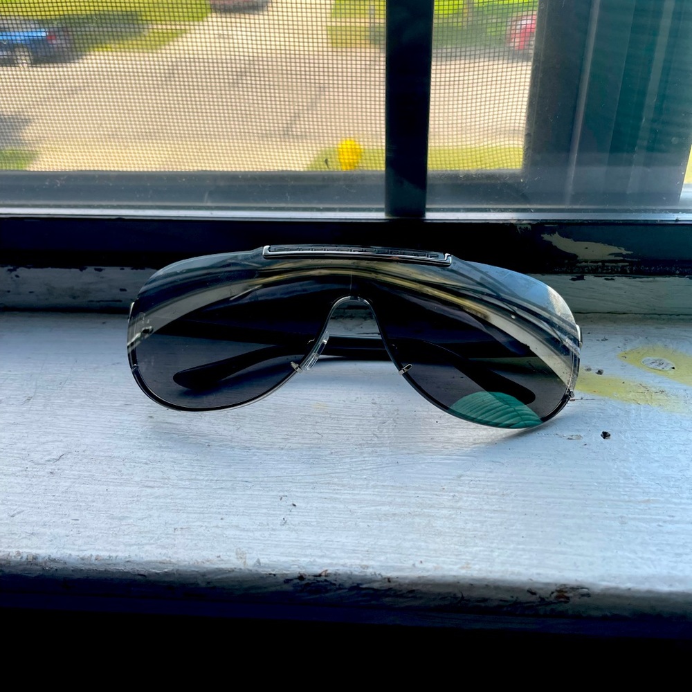 "The Timeless Elegance Of Versace: A Legacy In Luxury… - Gem